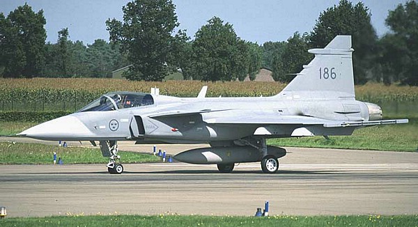 gripen_01.jpg
