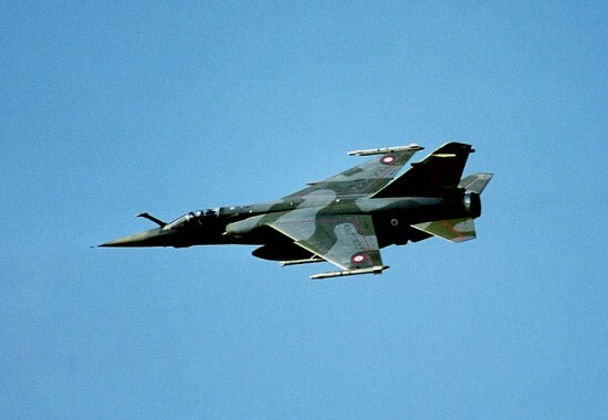 miragef1_09.jpg