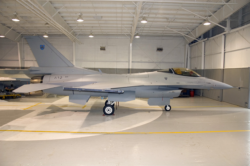 oman_f-16_2.jpg