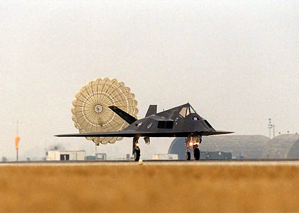 f-117_04.jpg