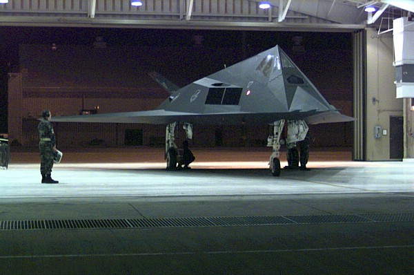 f-117_07.jpg