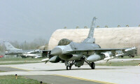 USAFE F-16s