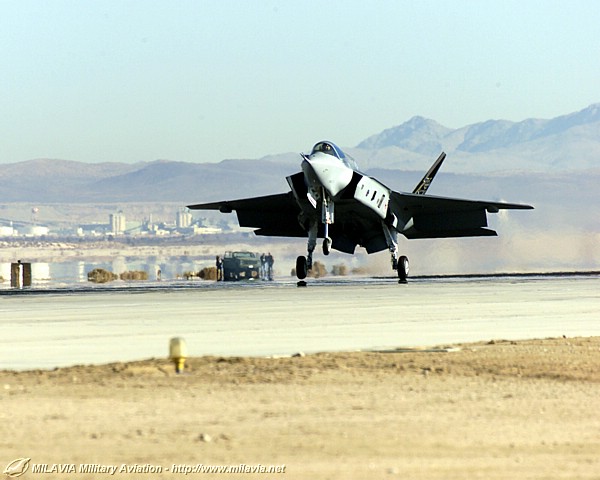 x-35c_02.jpg