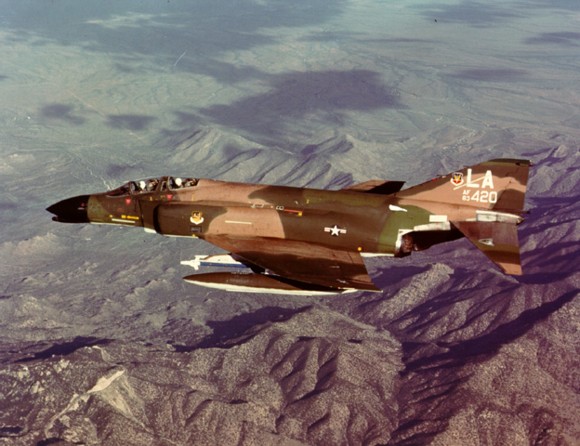 f-4_02.jpg