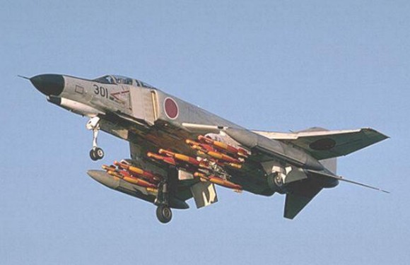 f-4_jp03.jpg