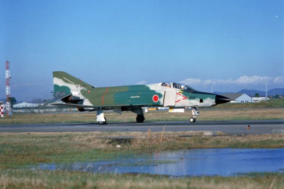 f-4_jp04.jpg