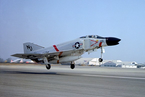 f-4_n01.jpg