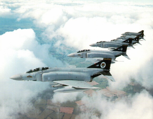 f-4_raf01.jpg