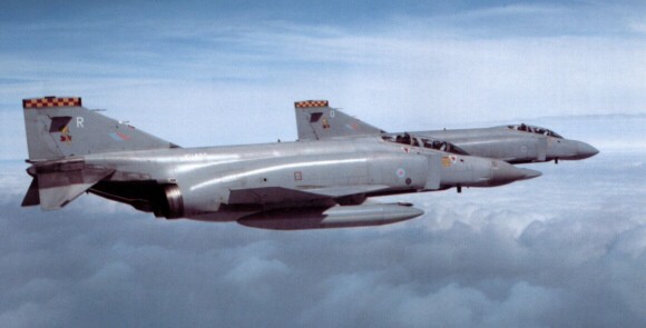 f-4_raf05.jpg