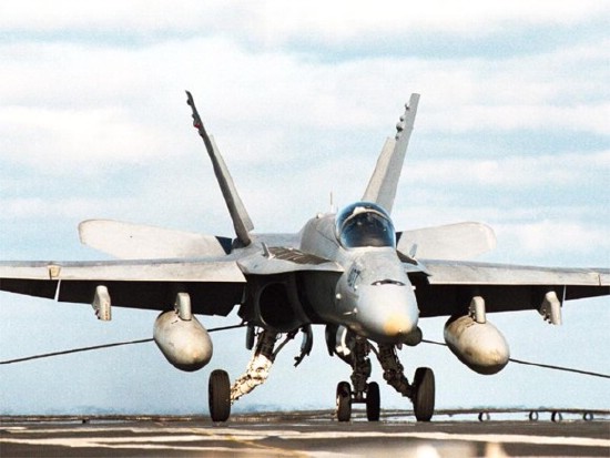 fa-18_05.jpg