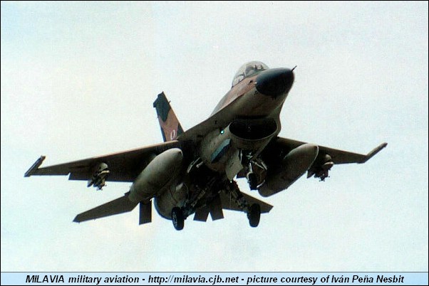 fav_f-16_3.jpg