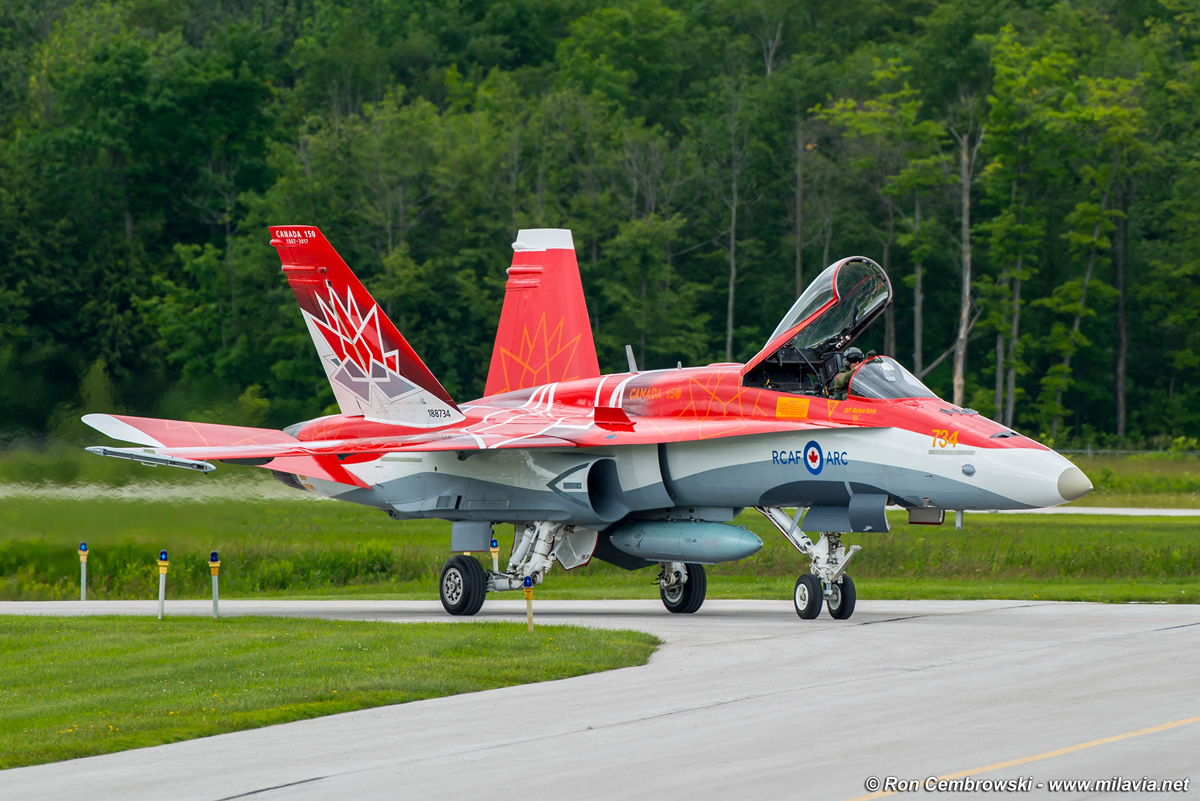 MILAVIA Air Shows Illuminate Barrie Kickoff Air Show Kempenfelt Bay