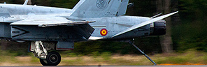 Spanish Hornet tailhook landing