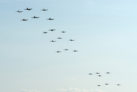 The 'Balboo' finale of Flying Legends 2013 with 21 aircraft