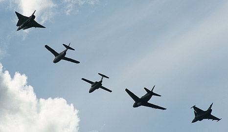 Formation of the Saab aircraft: J 35 Draken, J 29 Tunnan, Saab 105, J 32 Lansen, JAS 39 Gripen