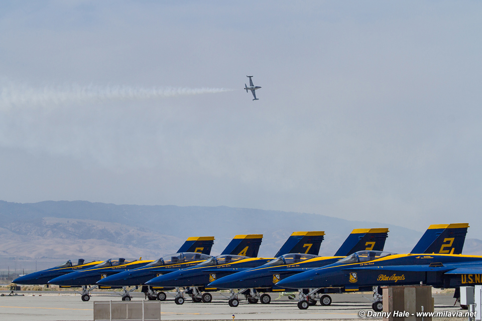 Los Angeles County Air Show 2014 T33 captured above the Blue Angels