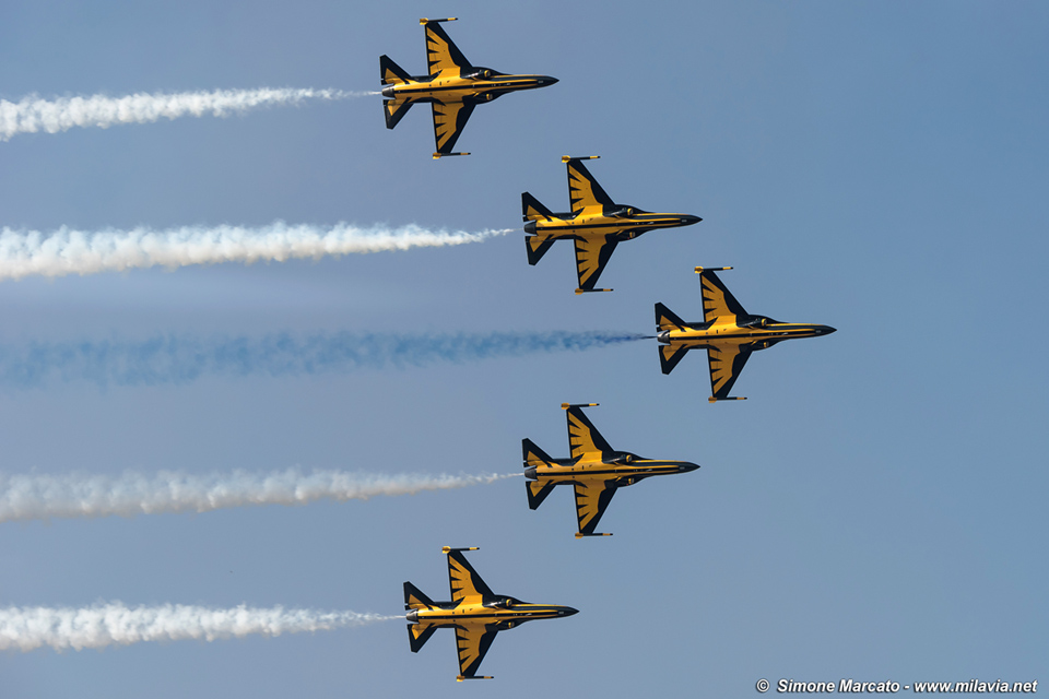 RoKAF Black Eagles formation