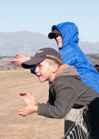 Oban (9yrs) & Tana Hansen (6yrs ) show their appreciation to the Pilots after the Sunday Finale