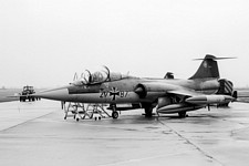 JG74 TF-104G 27+87 Neuburg in March 1974