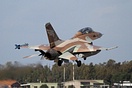 F-16B 'Netz' landing